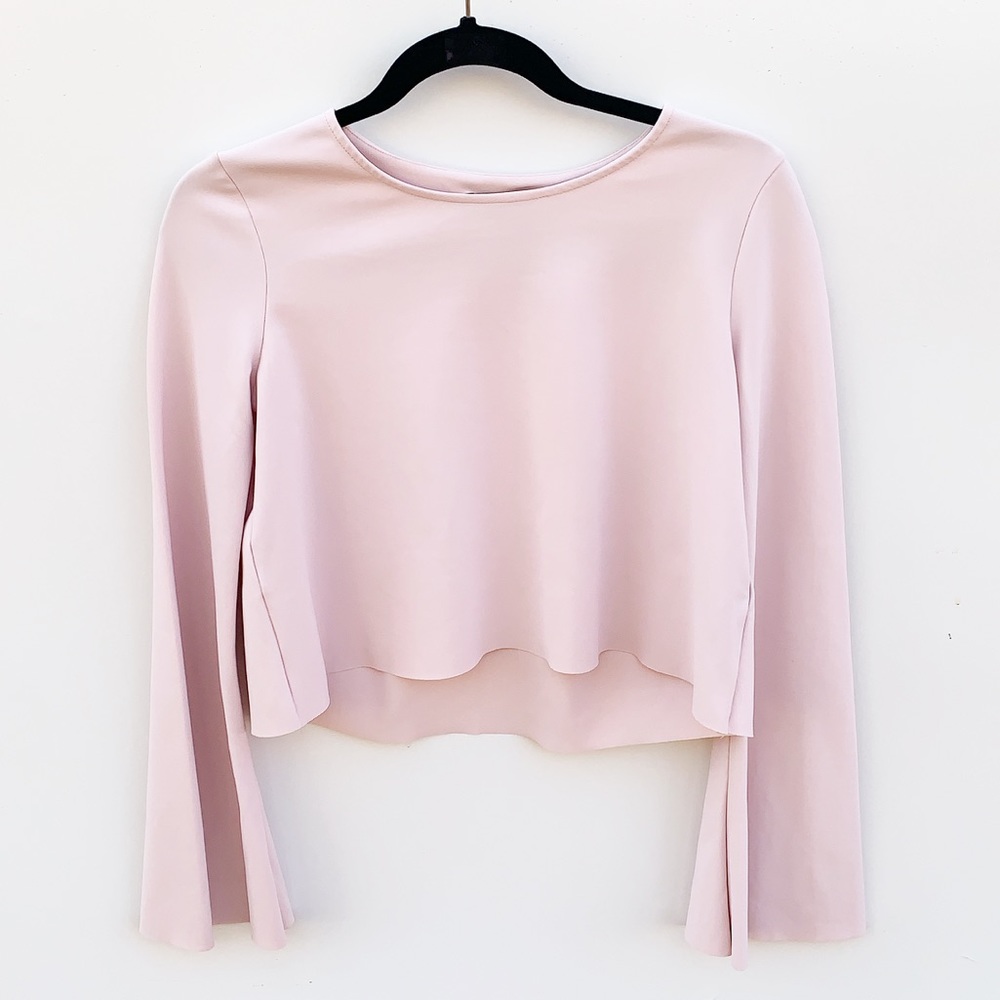 Carbon38 Flare Bell Sleeve Top Long Sleeve Cropped - Picture 2 of 6